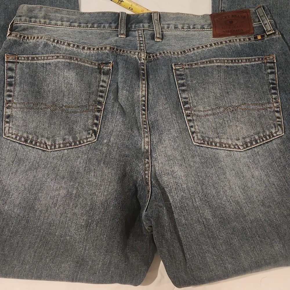 Lucky Brand Blue Relaxed Fit Jeans with Vintage Appeal